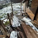Οργανωμένο κάμπινγκ Mountain Eco Shelter 1 Φουνκάλ